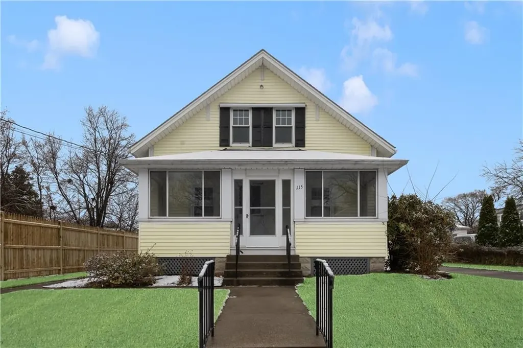 115 Myrtle Avenue Cranston RI 02910