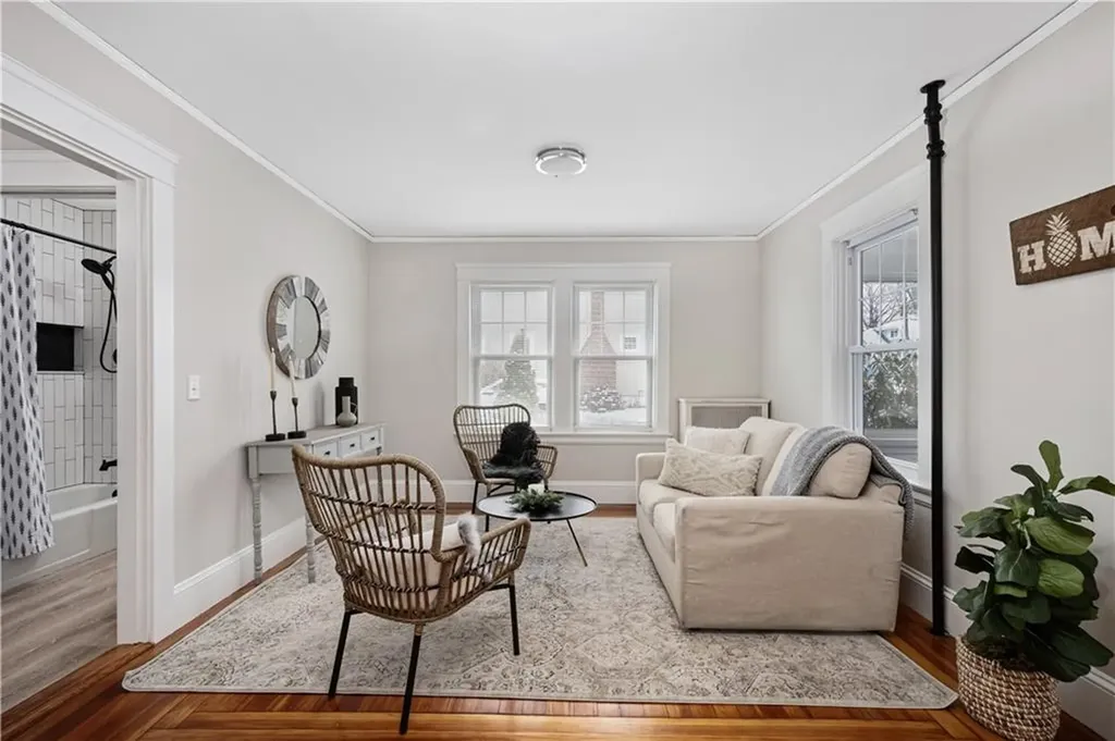 115 Myrtle Avenue Cranston RI 02910