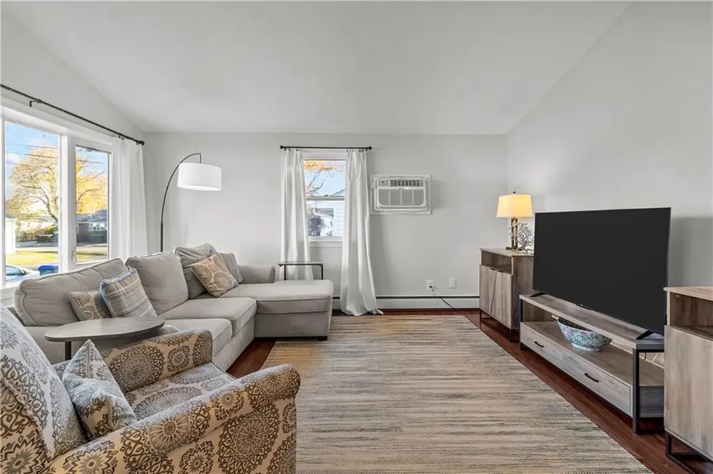 110 Enfield Avenue Providence RI 02908