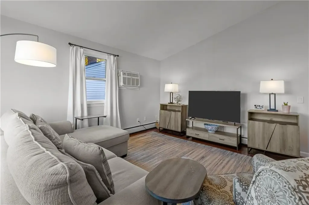 110 Enfield Avenue Providence RI 02908