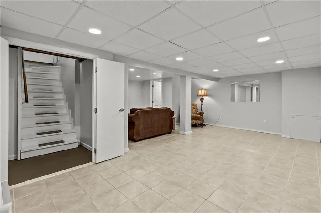 110 Enfield Avenue Providence RI 02908