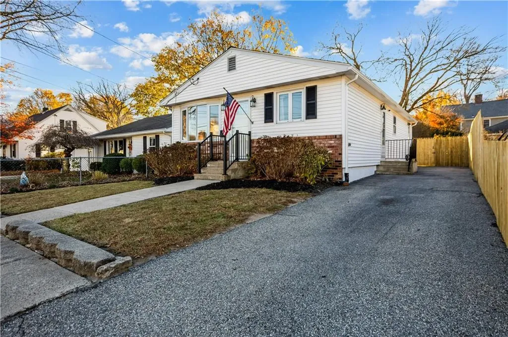 110 Enfield Avenue Providence RI 02908