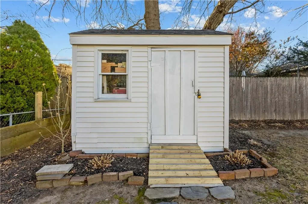 110 Enfield Avenue Providence RI 02908