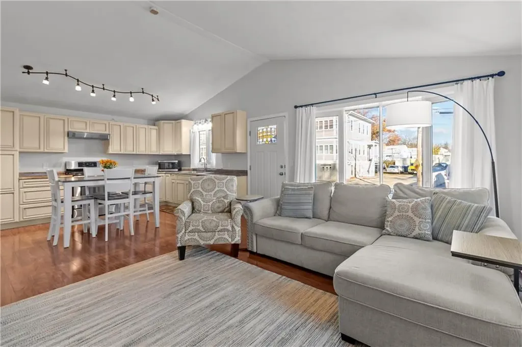 110 Enfield Avenue Providence RI 02908