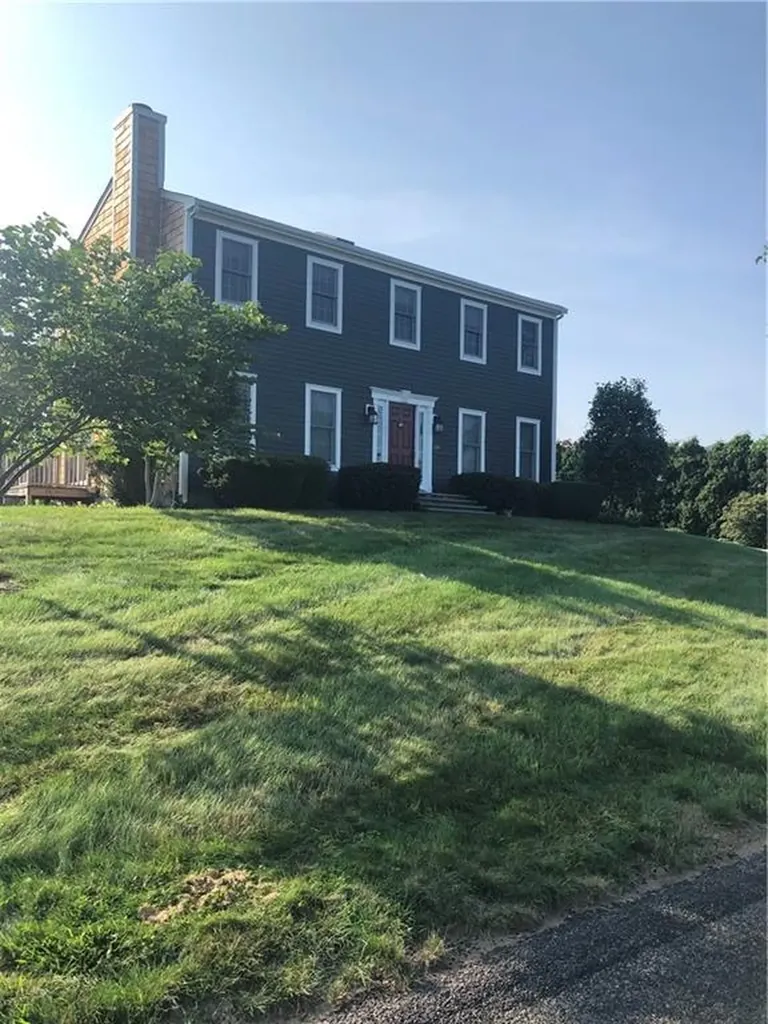 116 Evergreen Drive Portsmouth RI 02871