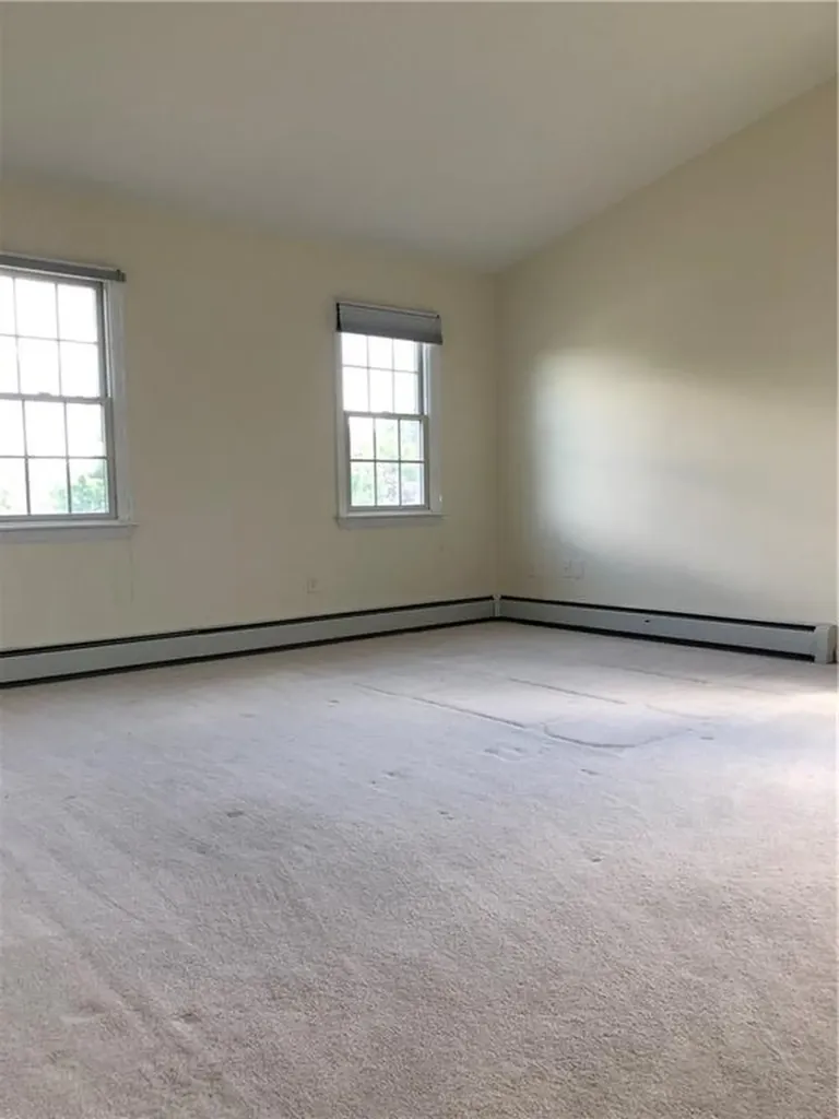 116 Evergreen Drive Portsmouth RI 02871