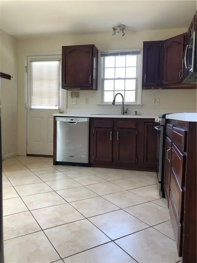 116 Evergreen Drive Portsmouth RI 02871