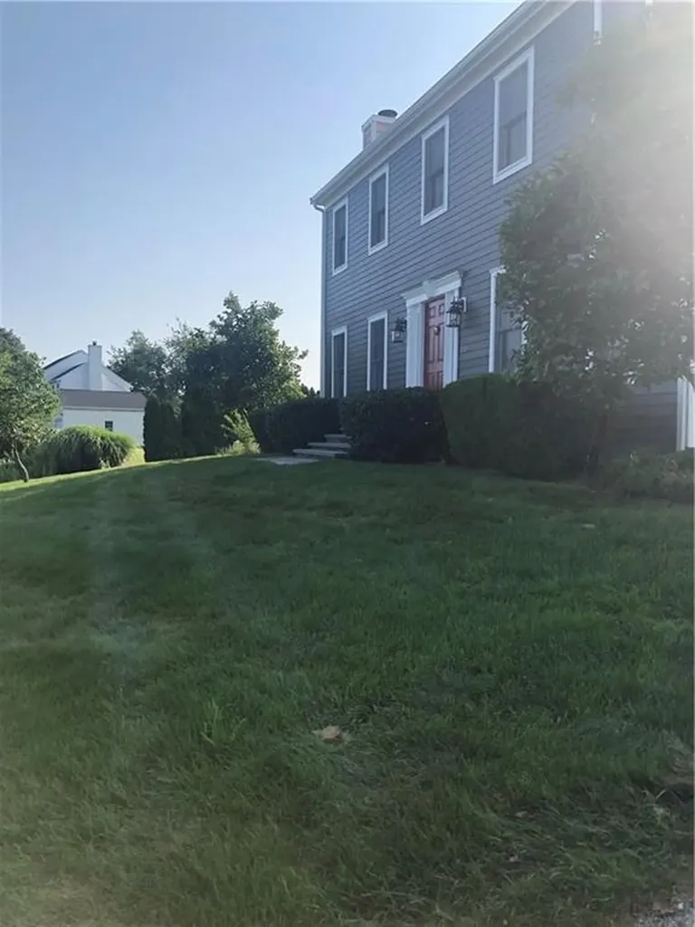 116 Evergreen Drive Portsmouth RI 02871