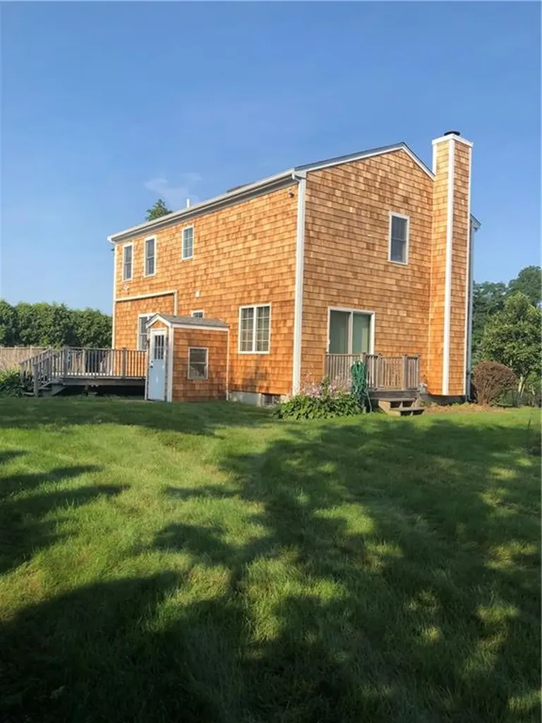 116 Evergreen Drive Portsmouth RI 02871