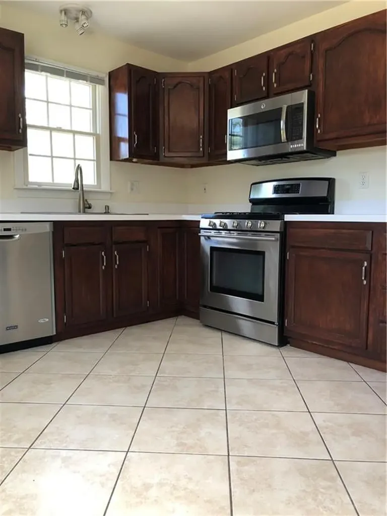 116 Evergreen Drive Portsmouth RI 02871