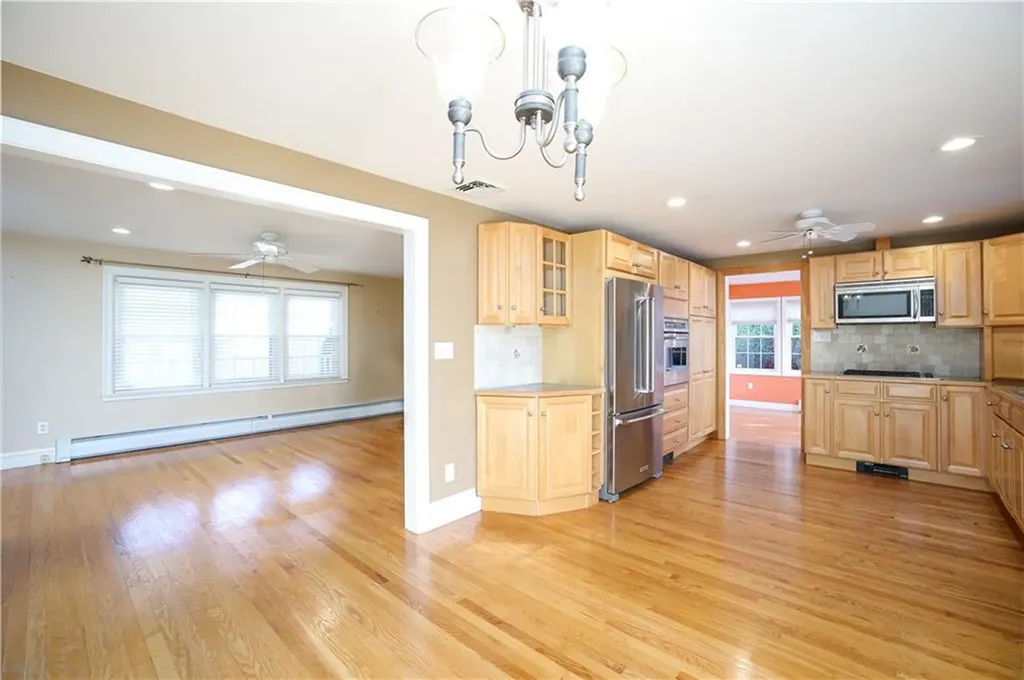 61 Cushman Avenue East Providence RI 02914