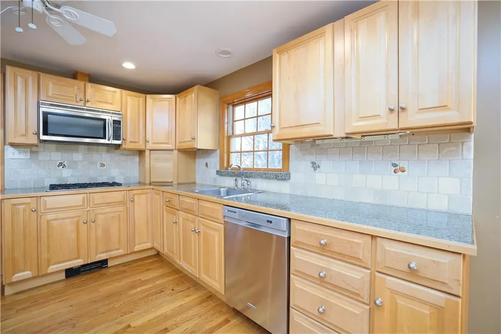 61 Cushman Avenue East Providence RI 02914