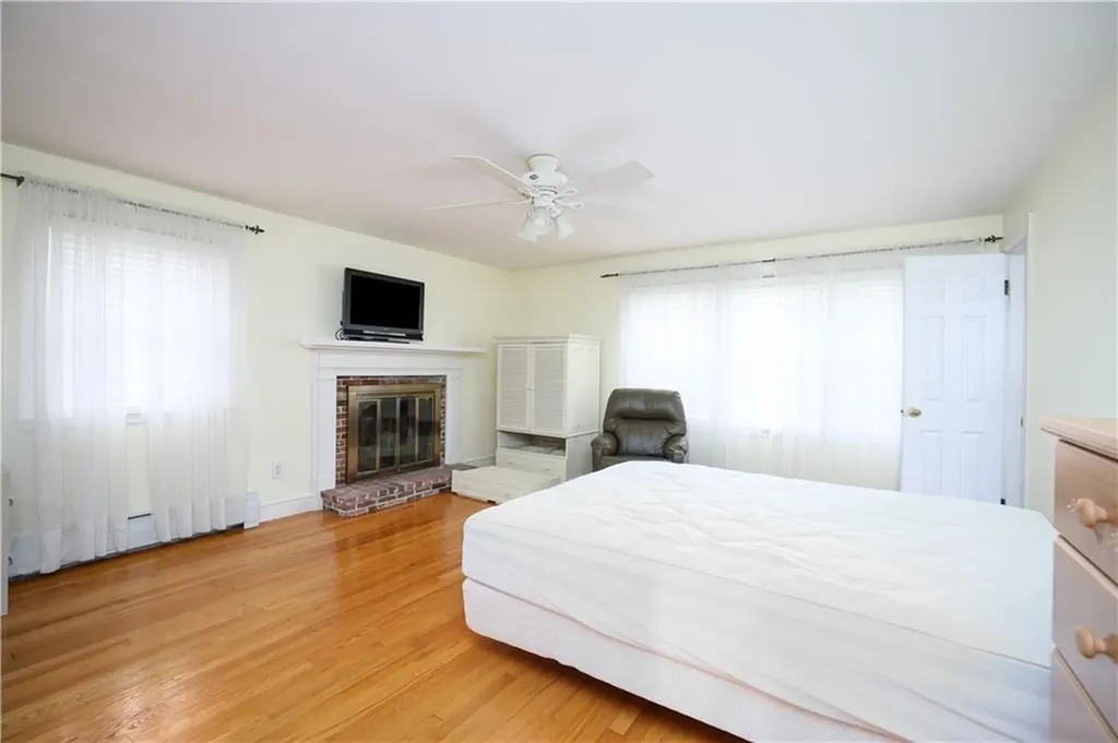 61 Cushman Avenue East Providence RI 02914