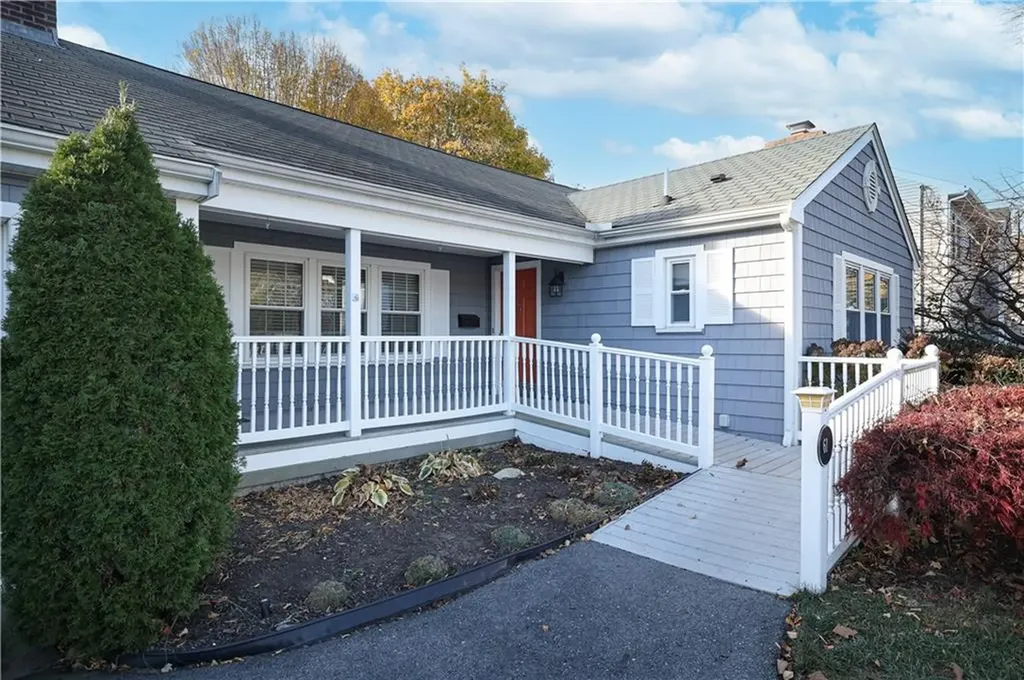 61 Cushman Avenue East Providence RI 02914
