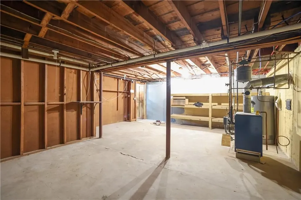 61 Cushman Avenue East Providence RI 02914