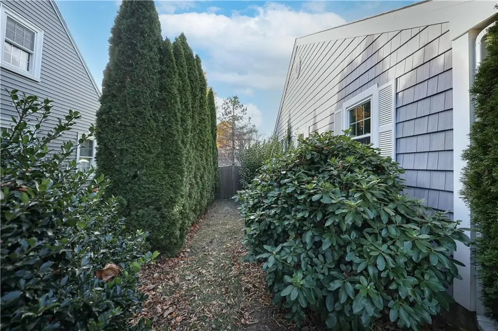 61 Cushman Avenue East Providence RI 02914