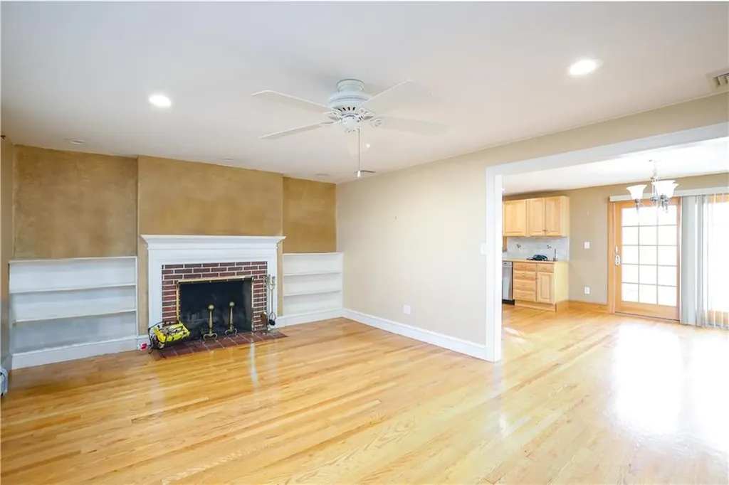 61 Cushman Avenue East Providence RI 02914