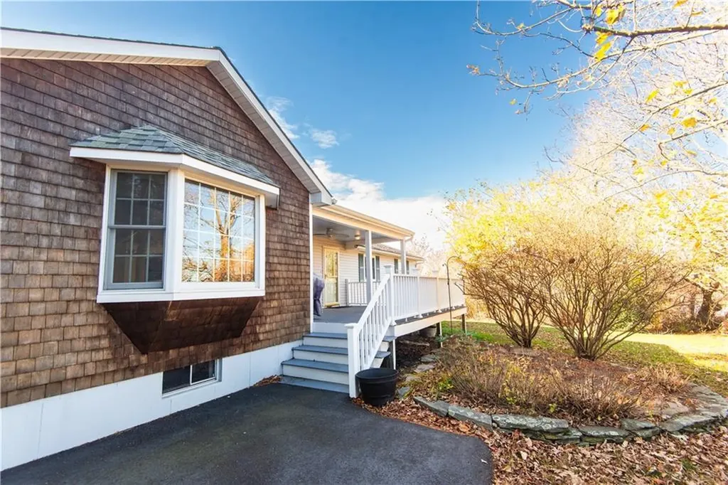 288 Mill Lane Portsmouth RI 02871