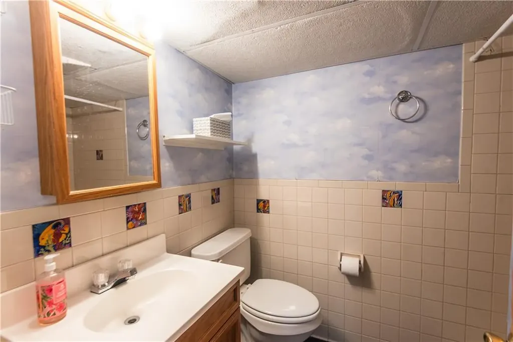 288 Mill Lane Portsmouth RI 02871