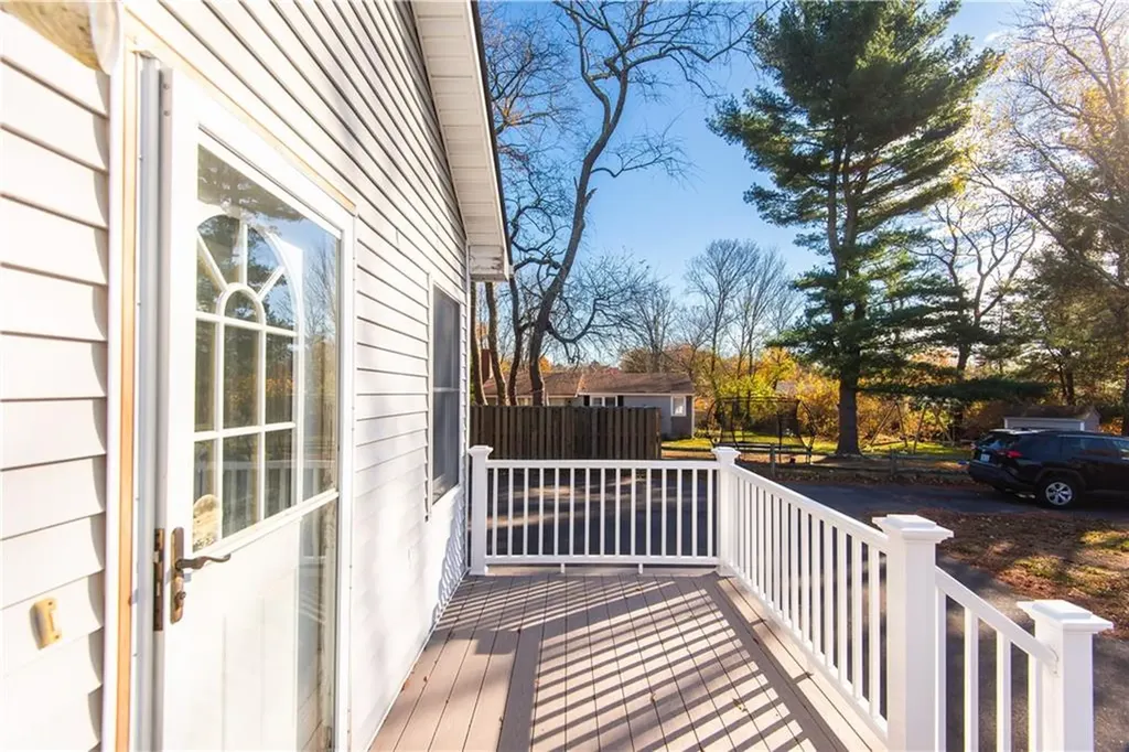288 Mill Lane Portsmouth RI 02871