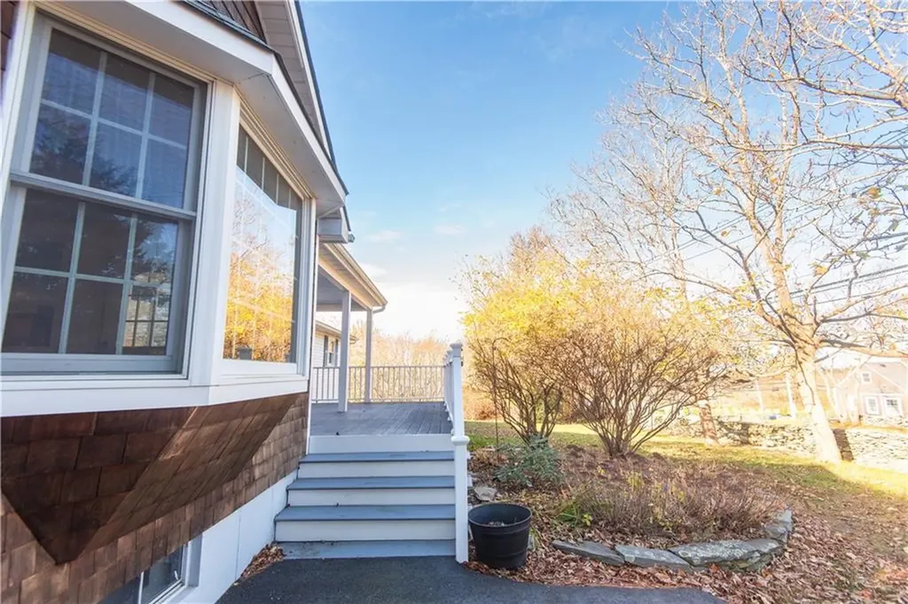 288 Mill Lane Portsmouth RI 02871