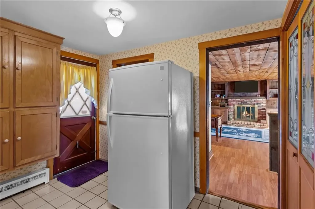 165 Vaughn Avenue Warwick RI 02886