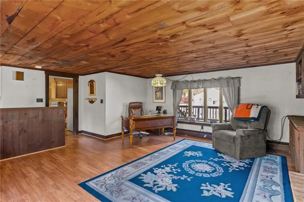 165 Vaughn Avenue Warwick RI 02886