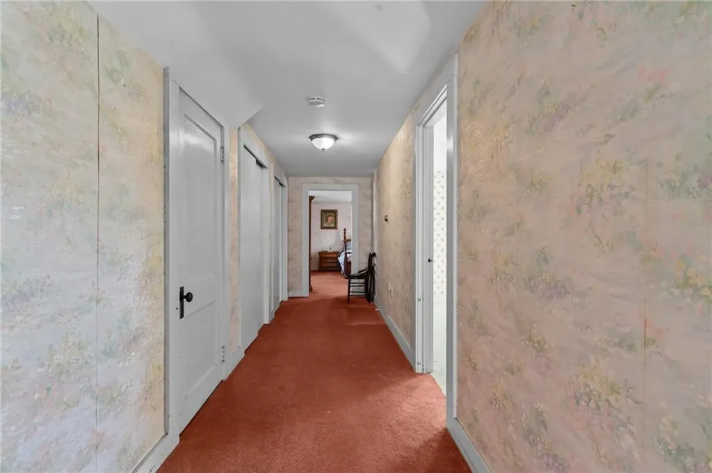 165 Vaughn Avenue Warwick RI 02886