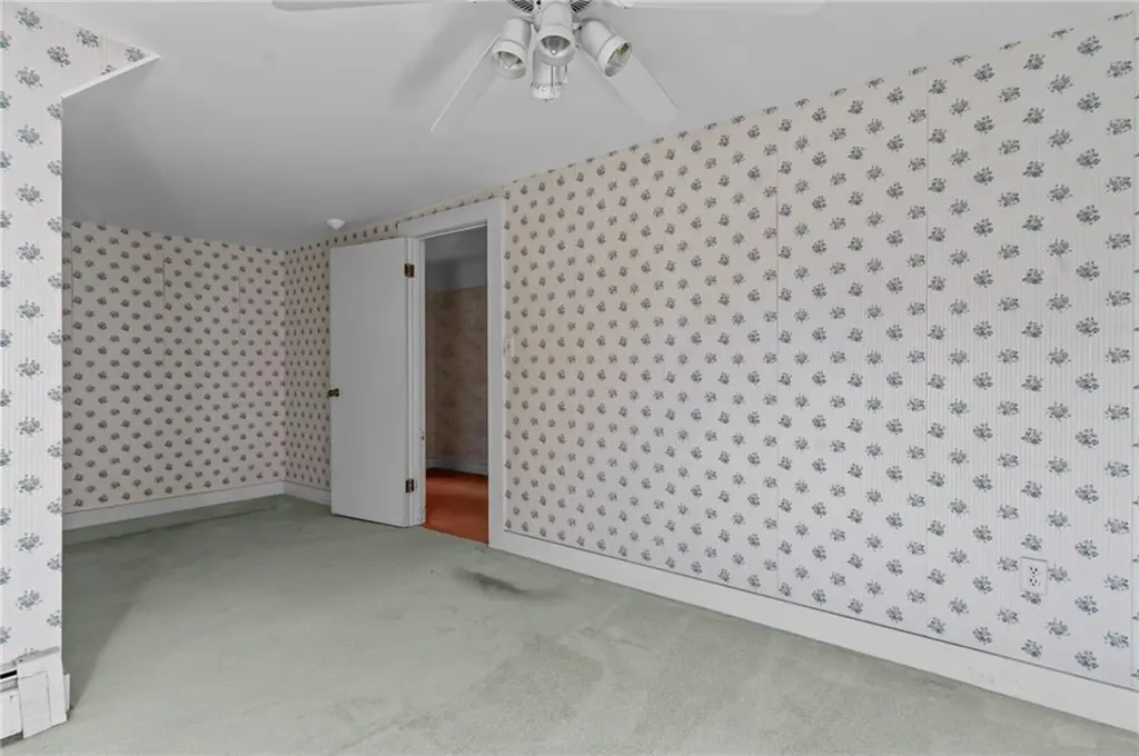 165 Vaughn Avenue Warwick RI 02886