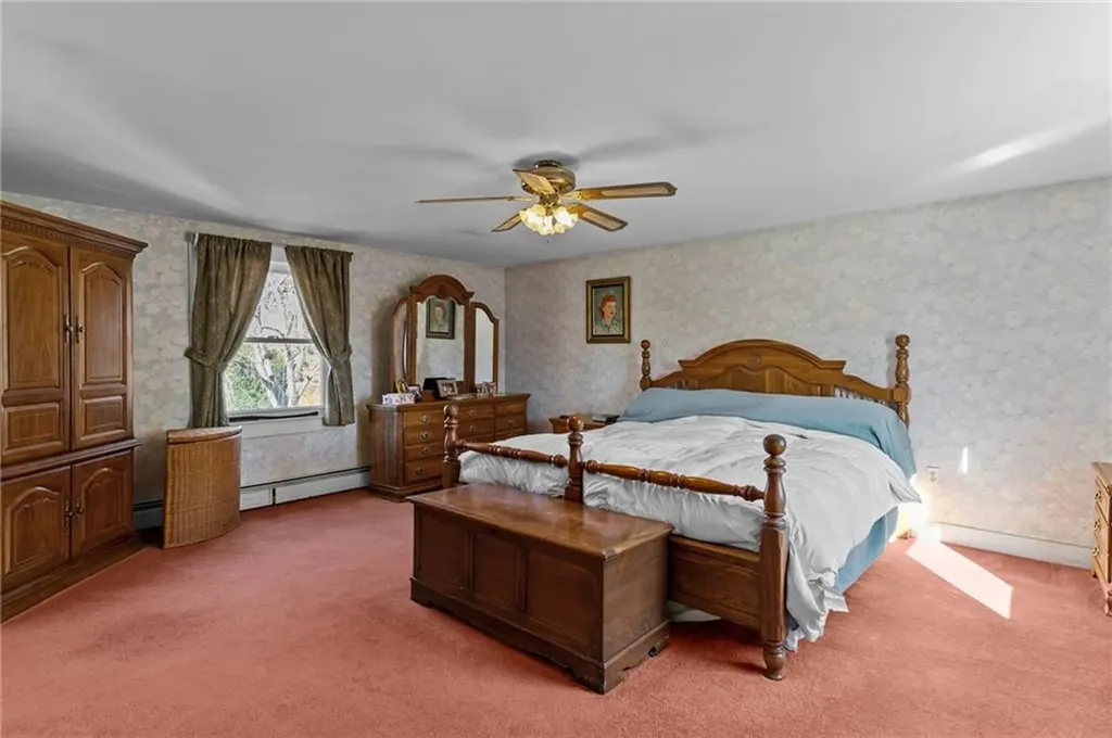 165 Vaughn Avenue Warwick RI 02886