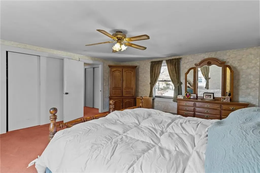 165 Vaughn Avenue Warwick RI 02886