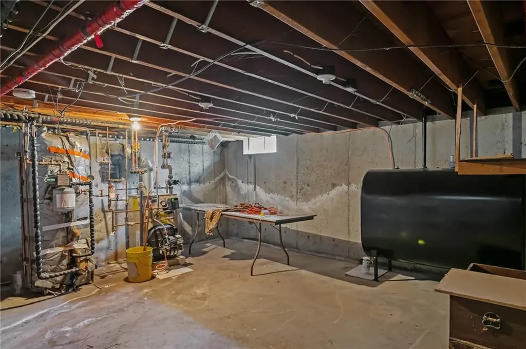 165 Vaughn Avenue Warwick RI 02886