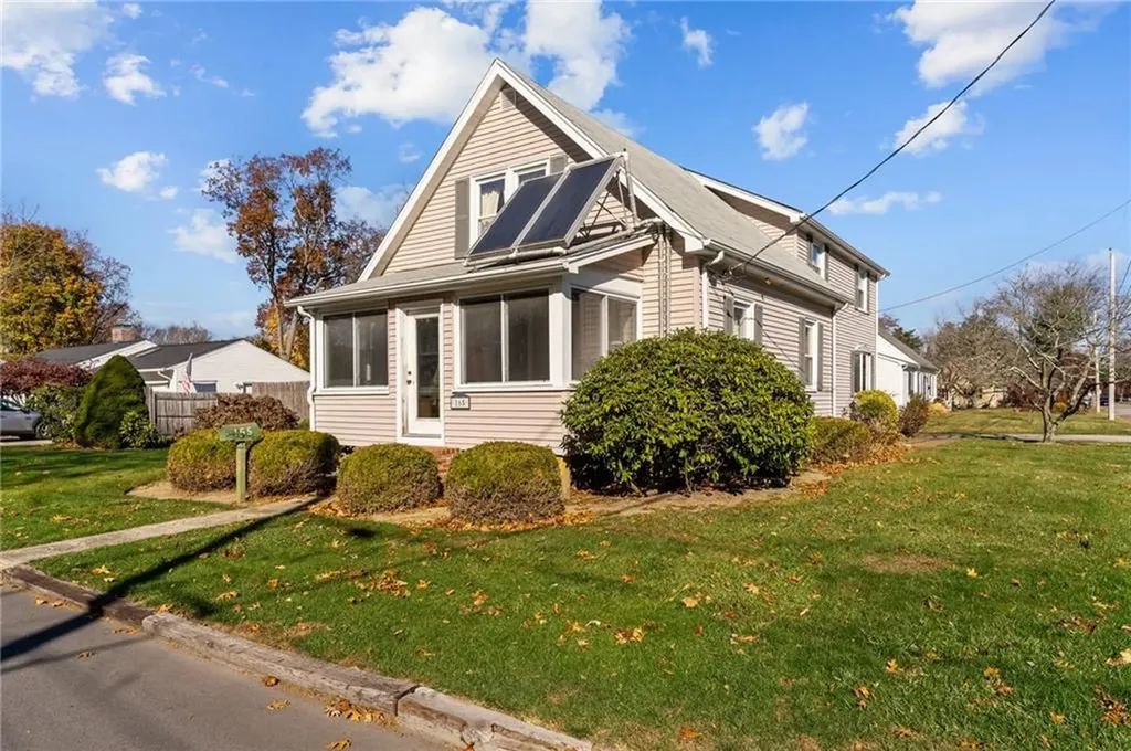 165 Vaughn Avenue Warwick RI 02886