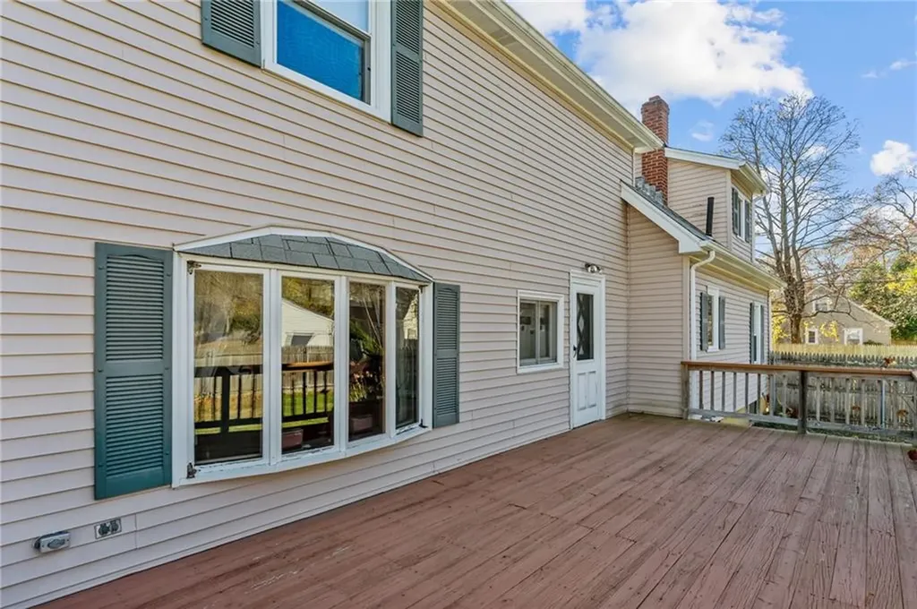 165 Vaughn Avenue Warwick RI 02886