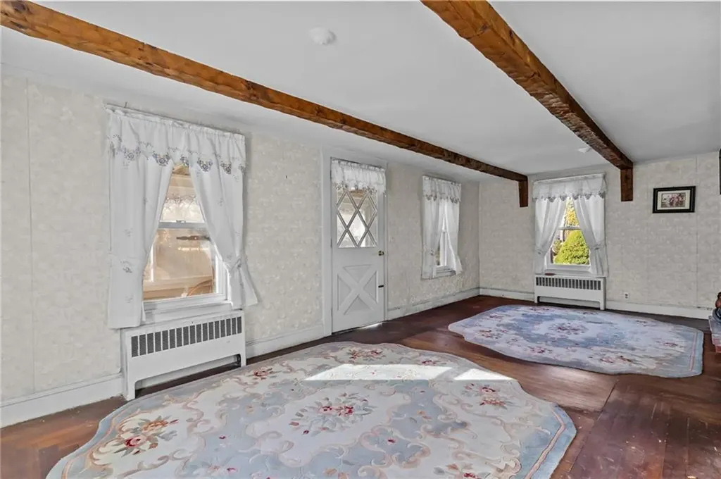 165 Vaughn Avenue Warwick RI 02886