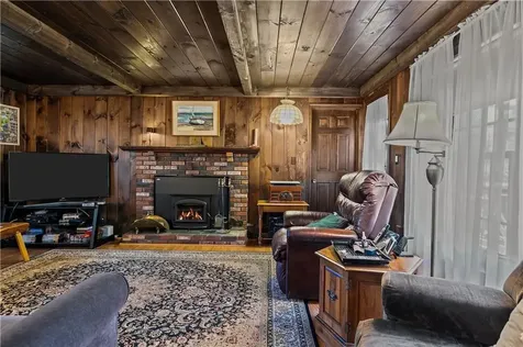 4 Country Way North Smithfield RI 02896