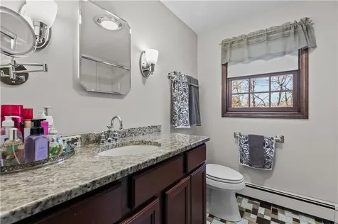 4 Country Way North Smithfield RI 02896