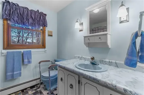 4 Country Way North Smithfield RI 02896