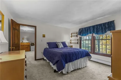 4 Country Way North Smithfield RI 02896