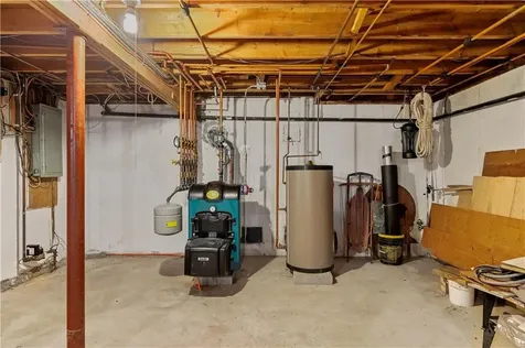 4 Country Way North Smithfield RI 02896