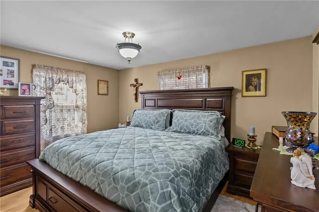 97 Becker Avenue East Providence RI 02915