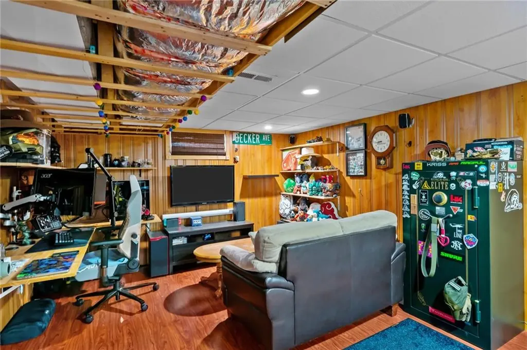 97 Becker Avenue East Providence RI 02915