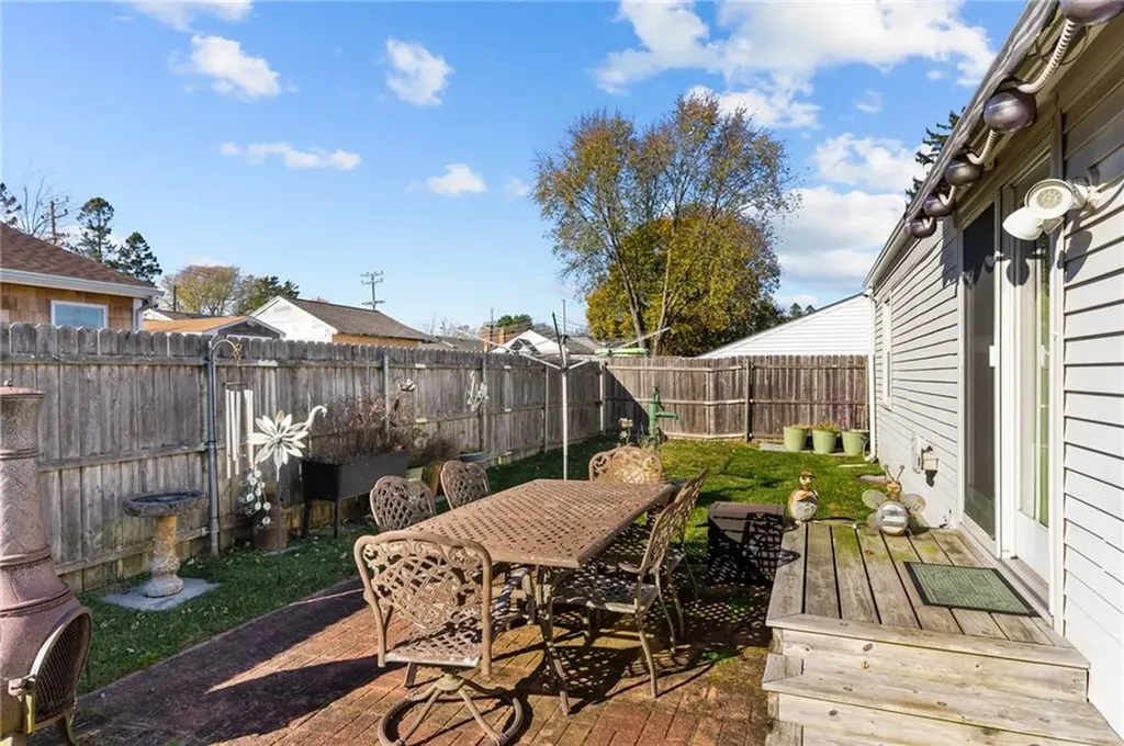 97 Becker Avenue East Providence RI 02915