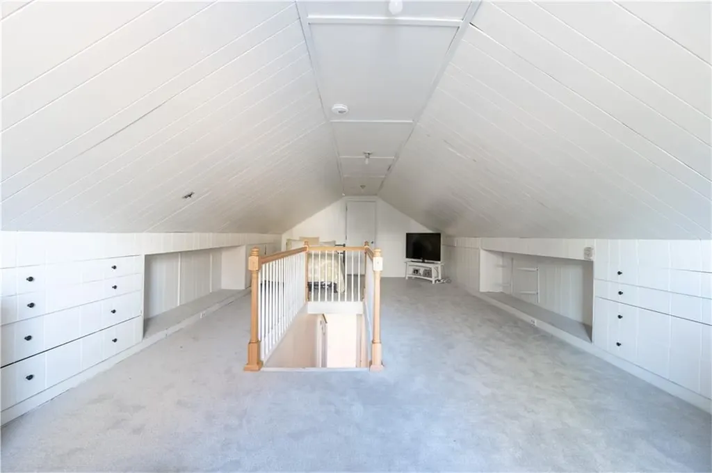 15 Grant Lane Cumberland RI 02864