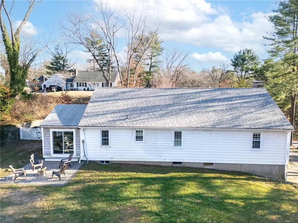 15 Grant Lane Cumberland RI 02864
