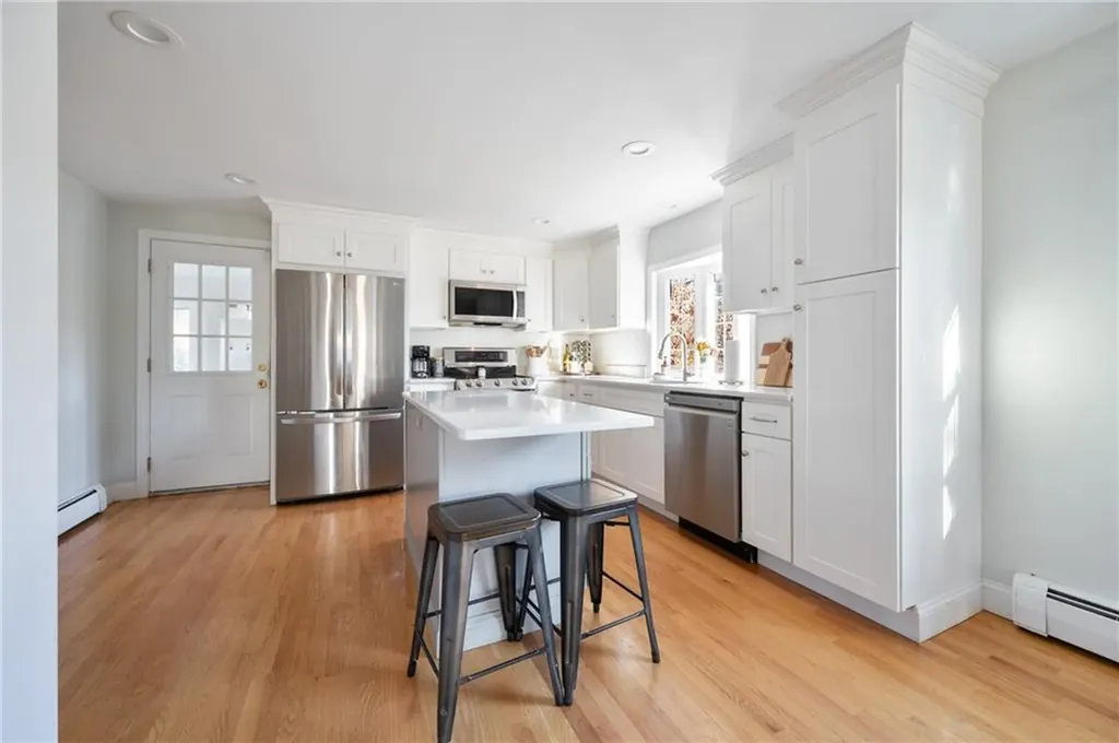 15 Grant Lane Cumberland RI 02864