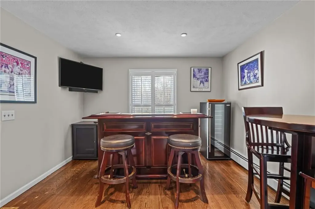32 Martingale Drive Warwick RI 02886