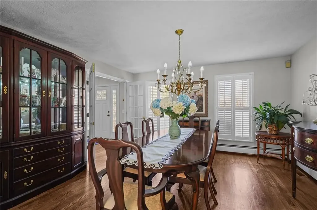 32 Martingale Drive Warwick RI 02886