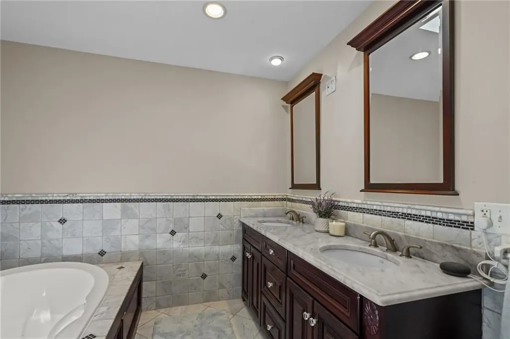32 Martingale Drive Warwick RI 02886