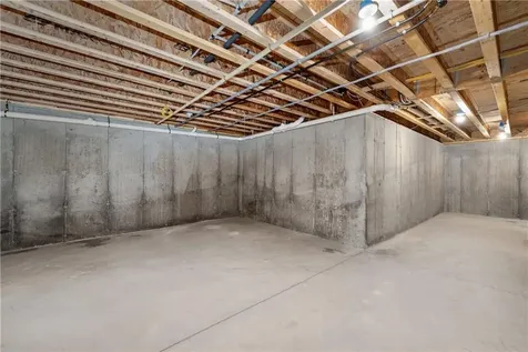 1485 Lonsdale Avenue Lincoln RI 02865